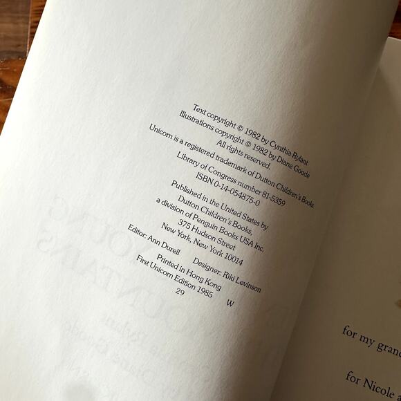 Vintage 1982 When I Was Young In The Mountains Paperback Book - Picture 3 of 8